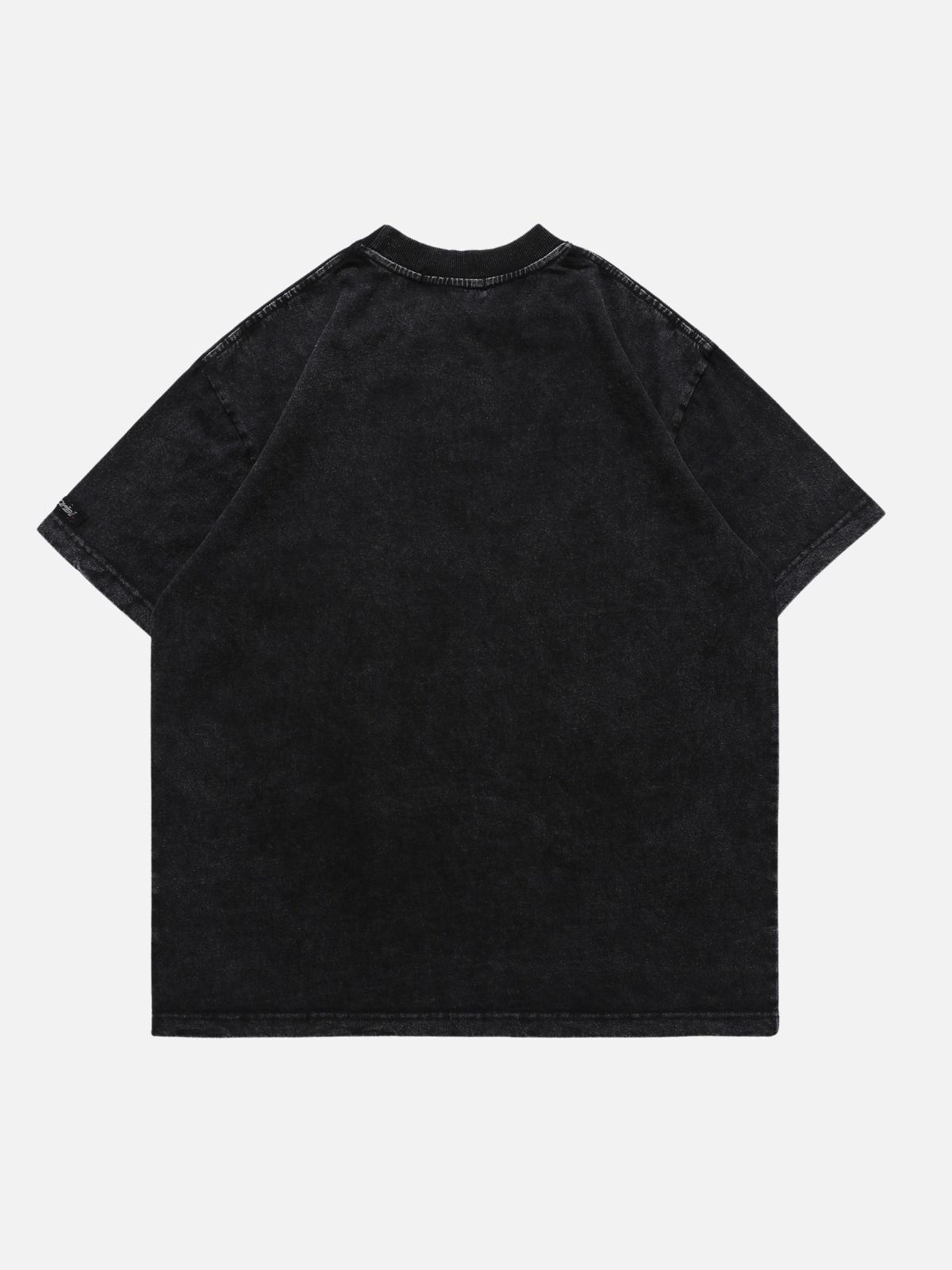 EDITORIAL - Oversized print t-shirt