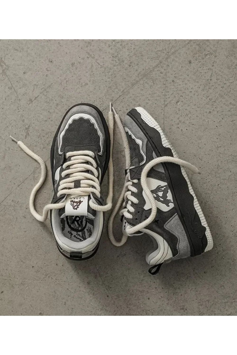 Dark Cream Sneaker